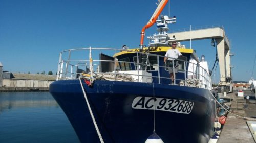 Lestage bateau à l'aide d'un béton lourd